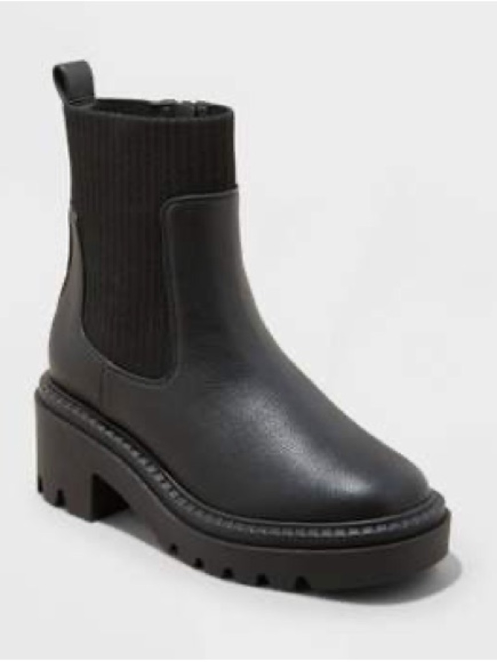 Universal Thread Black Lug-Sole Ribbed Ankle Boot